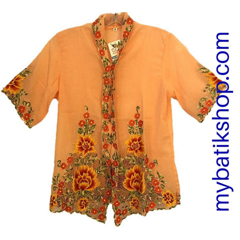 Kebaya Nyonya Fine Embroidery Coral Short Sleeves